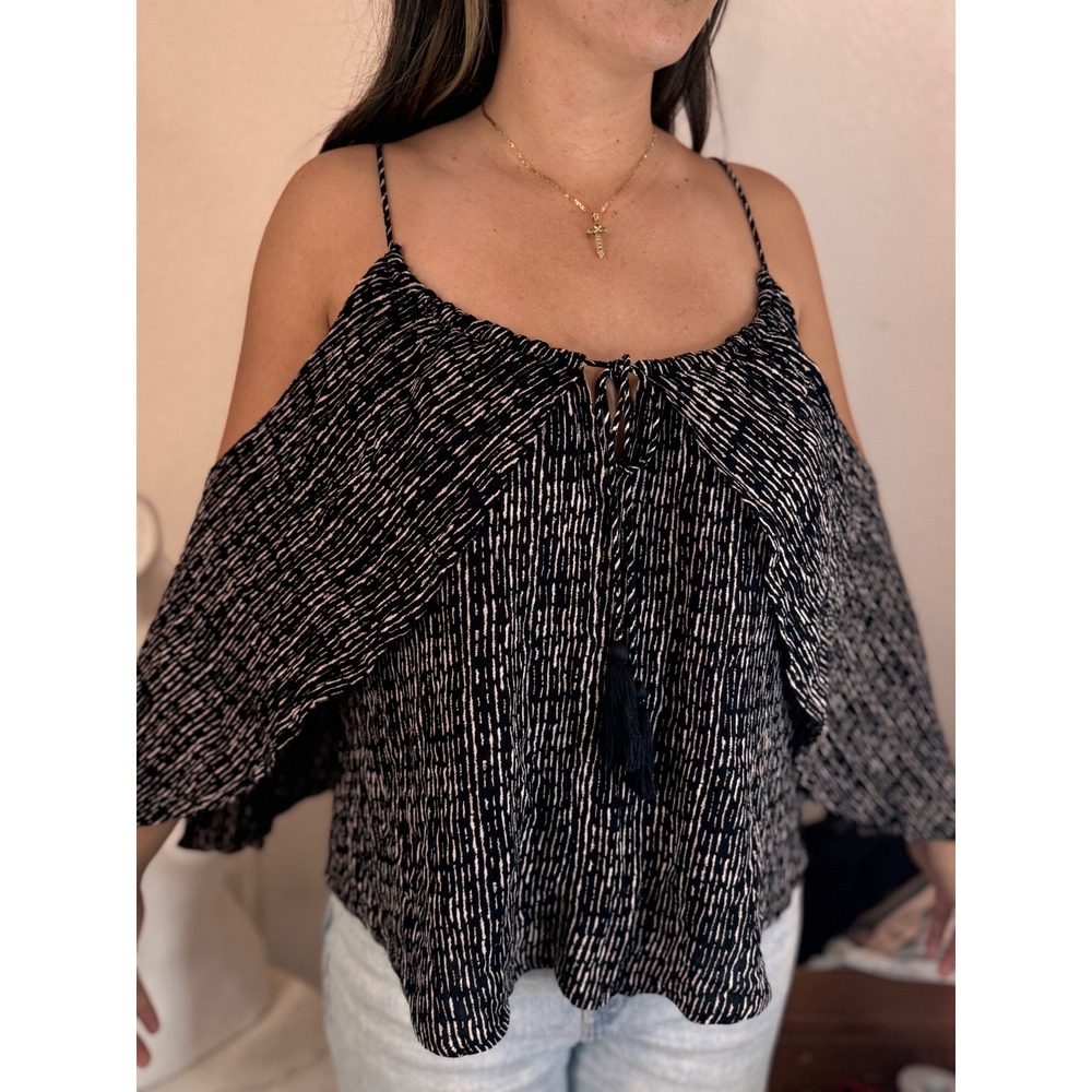 O'Neill Jalen Cold Shoulder Top Black White Printed Tassel Cami Blouse M NWT‎